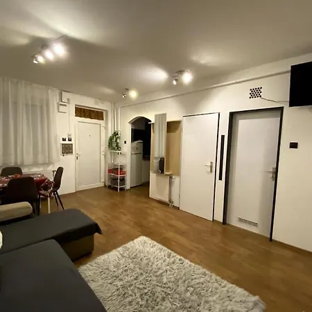 Mary'S City Room Nyiregyhaza Exterior photo